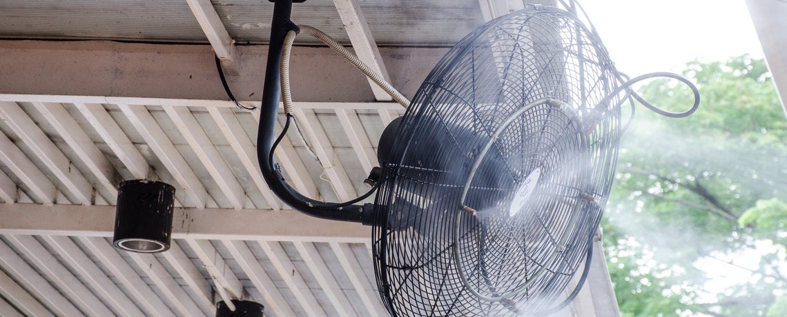 Use Misting Fan for Summer Outdoor Event